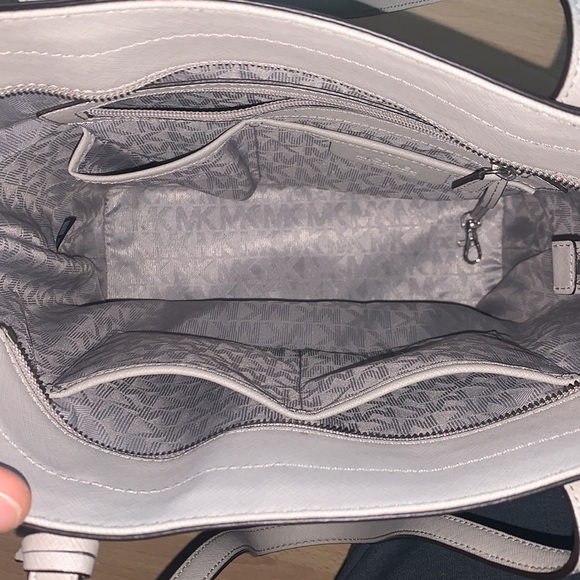 Michael Kors handbag - Picture 5 of 5